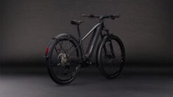 Alternative view of REACTION HYBRID PRO 800 FE