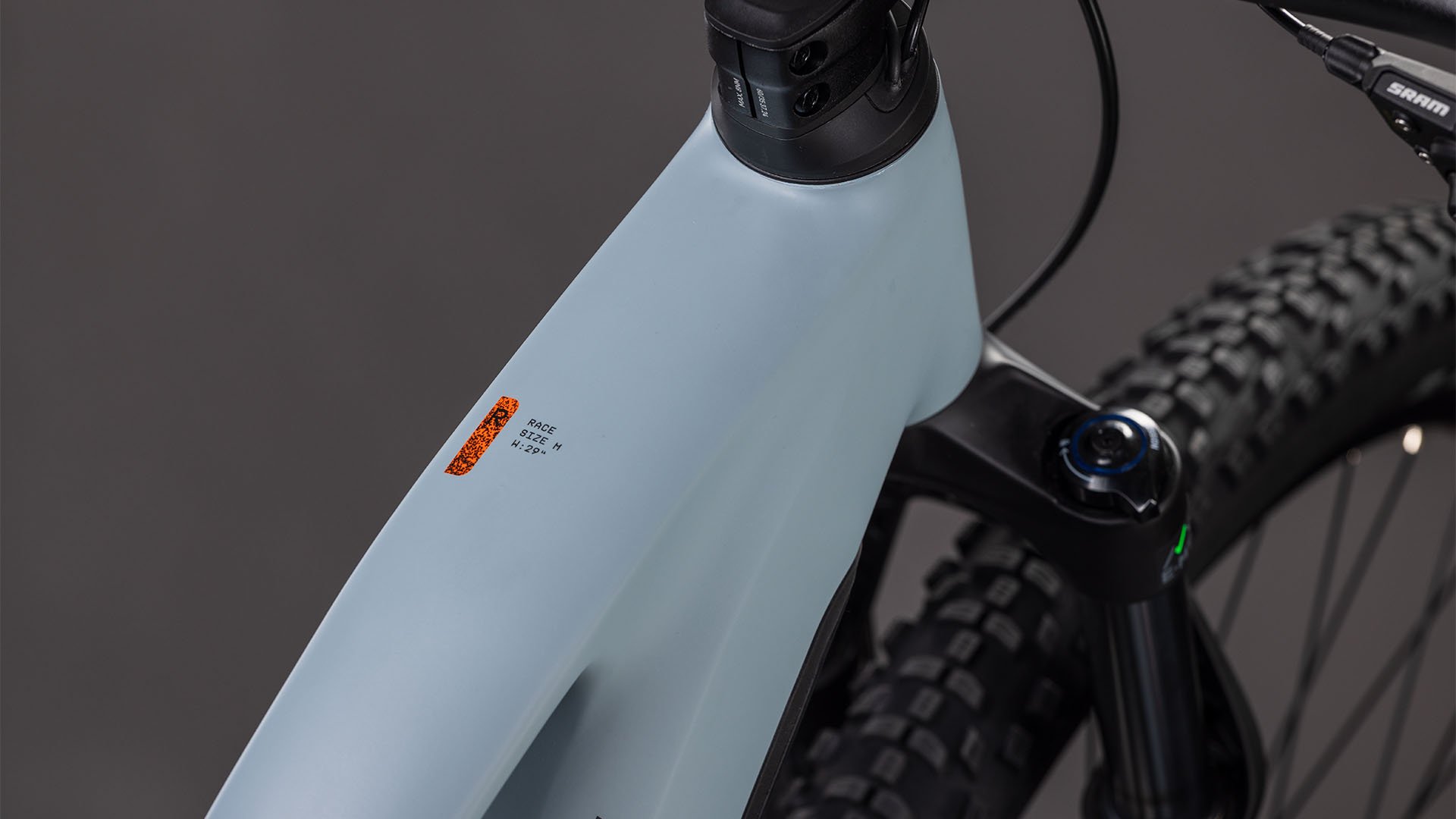 REACTION HYBRID RACE 800 - Image 3