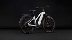 TOURING HYBRID ONE 600 – Bild 3