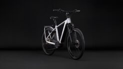 Vue alternative de KATHMANDU HYBRID ONE 800