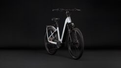 Vue alternative de KATHMANDU HYBRID ONE 800