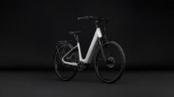 Vue alternative de SUPREME HYBRID DELUXE PRO 600